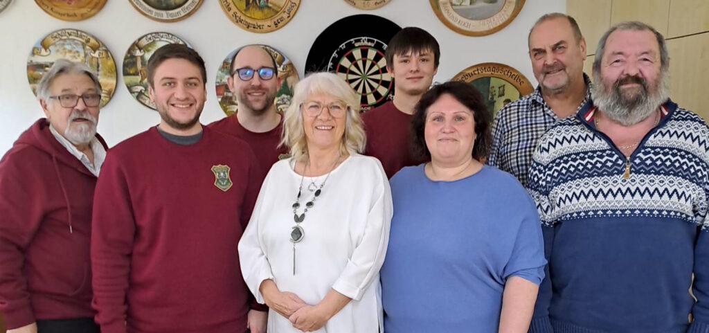 Gruppenbild der Vorstandschaft der Weingartlschützen Schwarzach